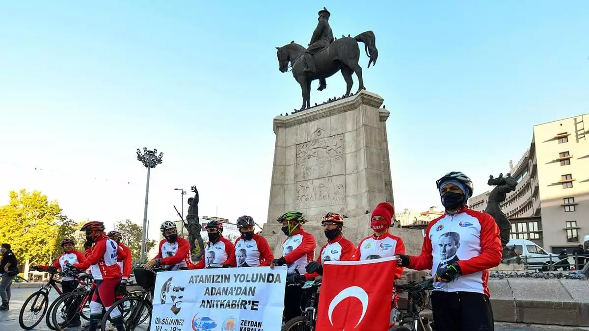 Başkent 10 kasım'da atatürk'ü saygı ve minnetle andı