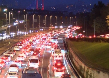 Haftanın ilk iş günü trafik yoğunluğu