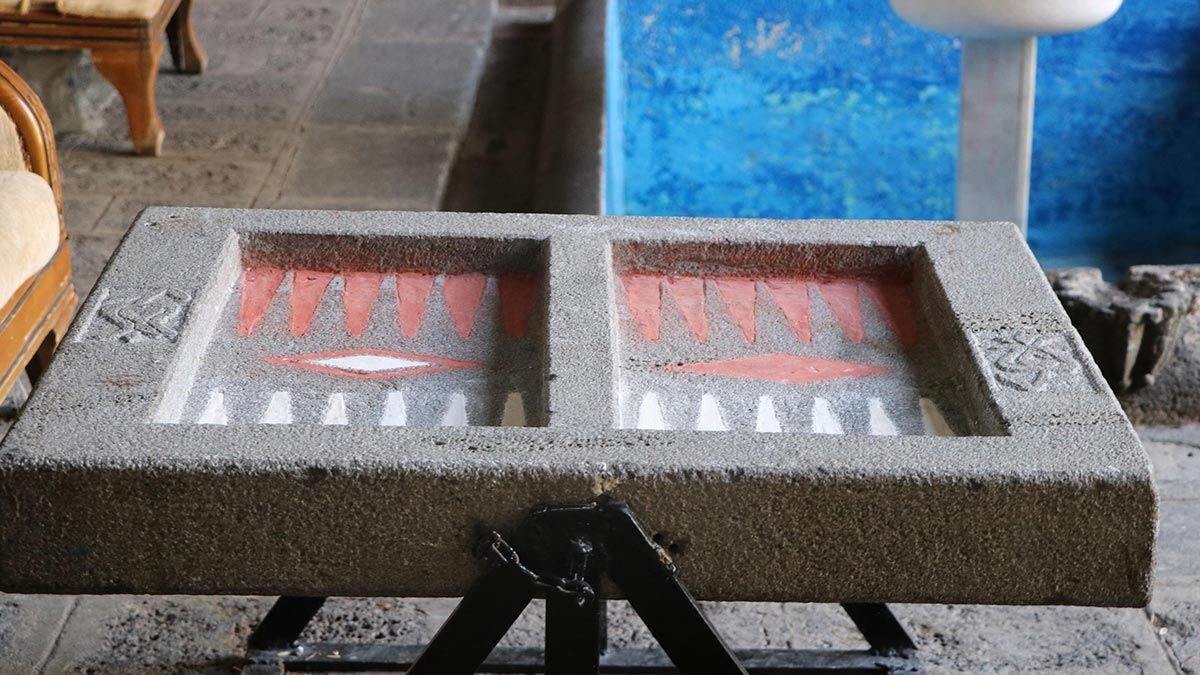 Bazalt taşlara şekil veriyor