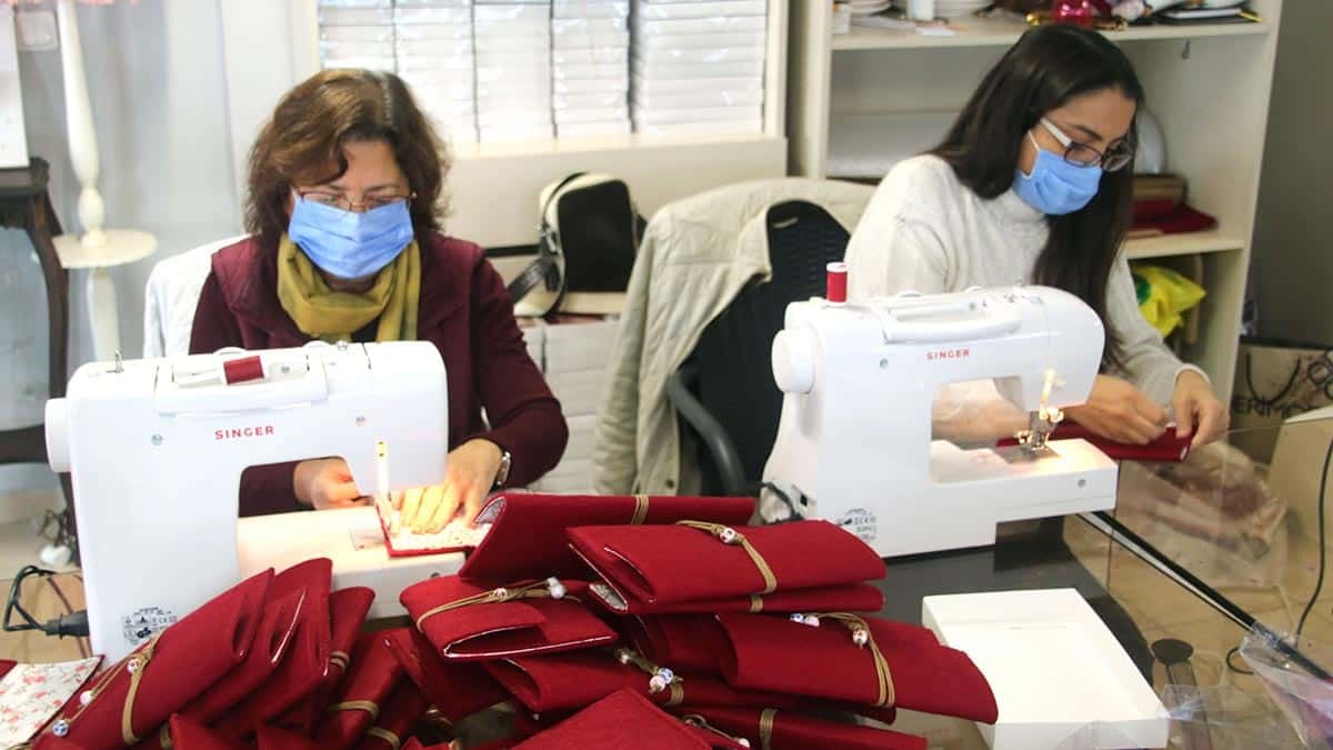 Çankaya Belediyesi'nden keçe çanta üreten kadınlara destek