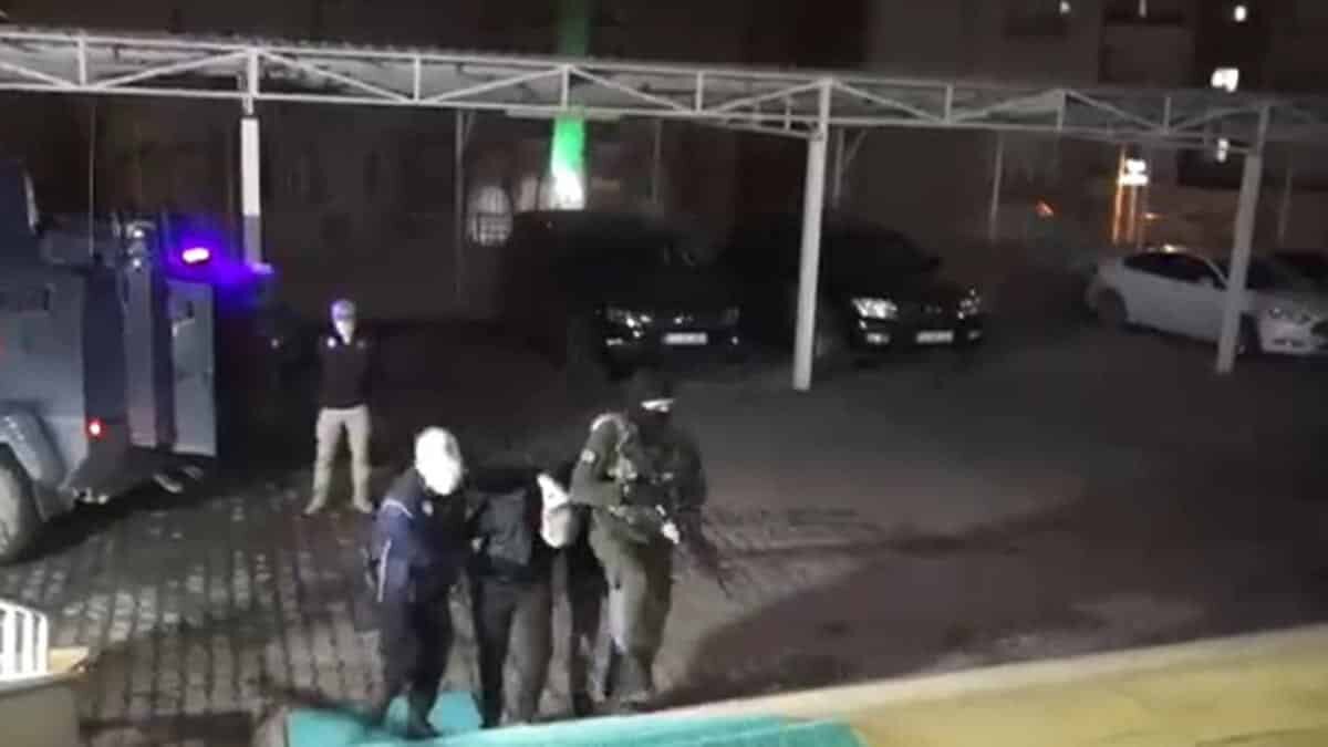 24 ayrı suçtan aranan PKK'lı yakalandı