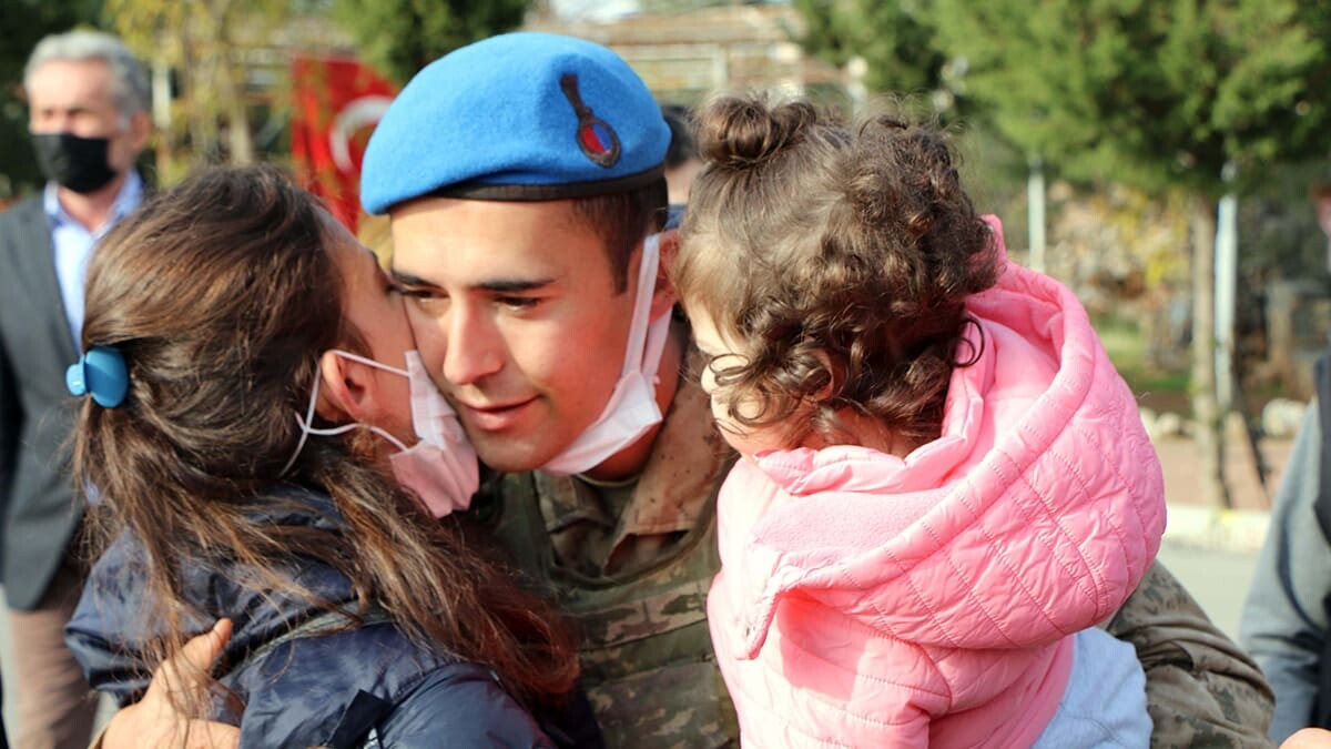 Adıyaman İl Jandarma Komutanlığı Özel Harekât Tabur Komutanlığı’nda görevli 241 komando, 'Barış Gücü Harekâtı' kapsamında, Suriye’nin El Bab kentine dualarla uğurlandı.