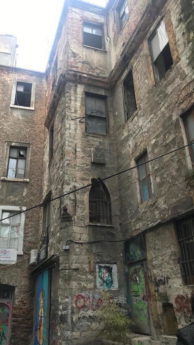 Saint Pierre Han'da dünya sanatçıları yetişecek