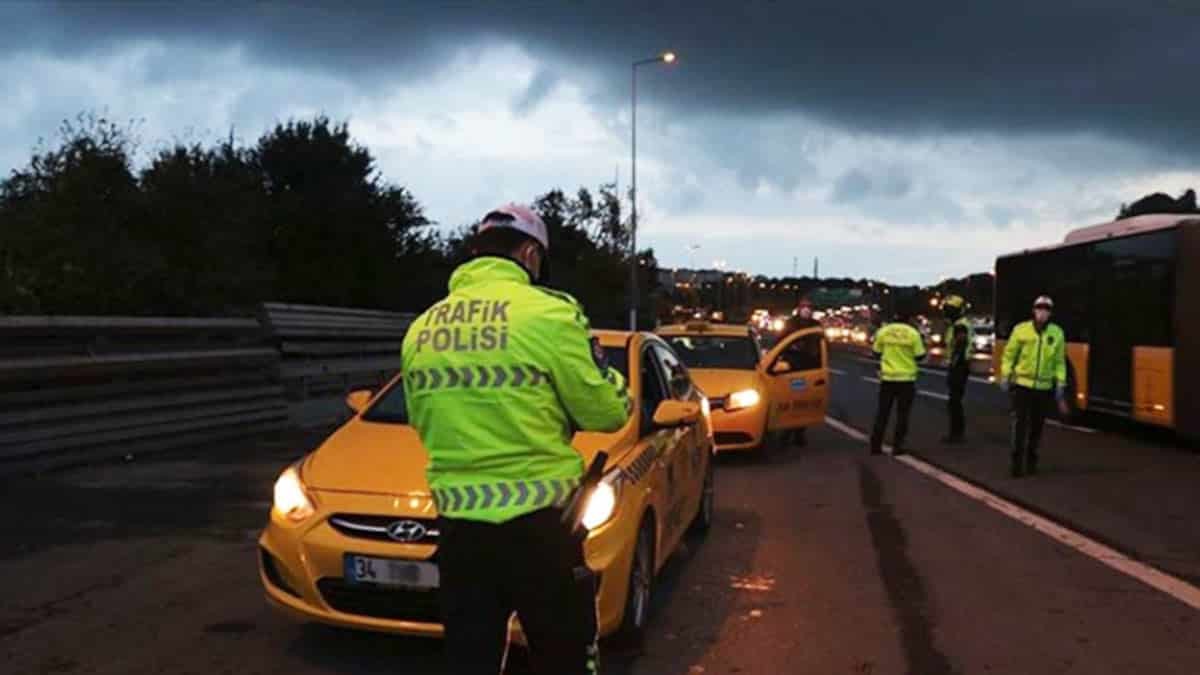 389 kişinin HES kodu olmadan seyahat ettiği tespit edildi