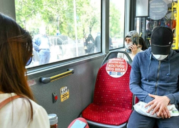 Otobüs ve raylı sistemlerin hareket saatleri düzenledi