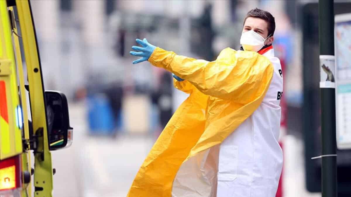 Ülkede 112 kişinin daha virüs nedeniyle hayatını kaybetmesiyle, toplam can kaybının 11 bin 737’ye ulaştığı açıklandı.