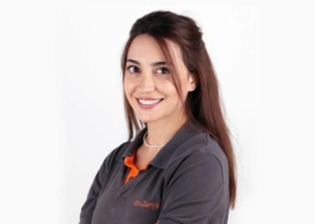Diş hekimleri Aslı ve Zarife