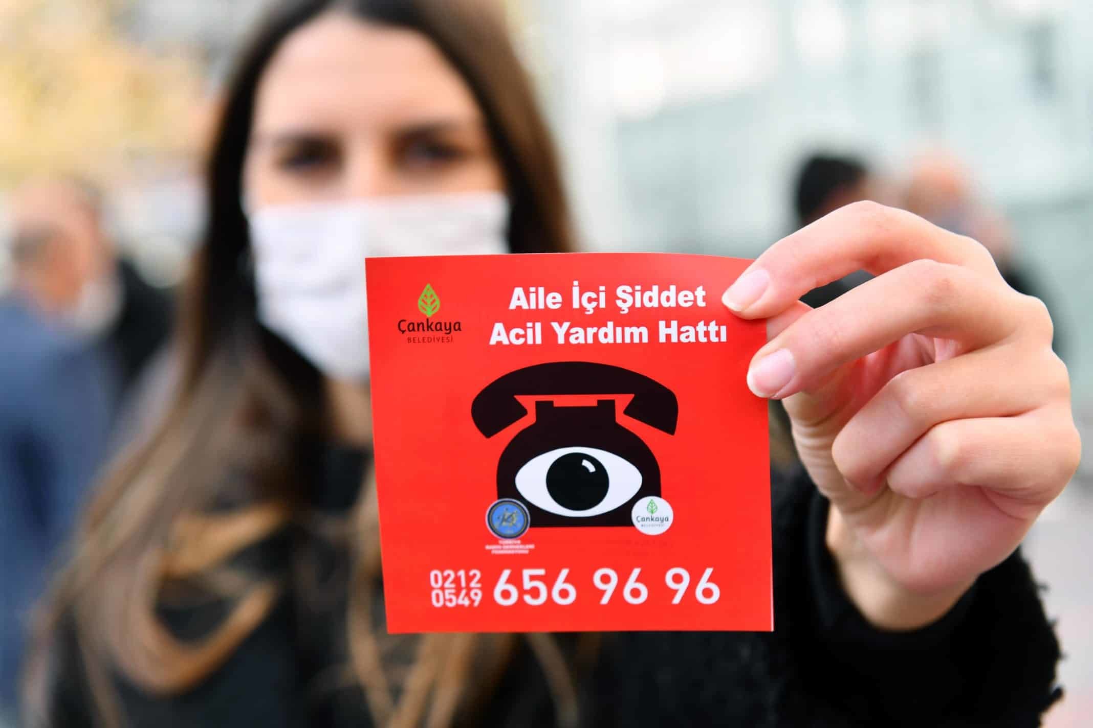 Ankara Büyükşehir Belediyesi ve Ankara Barosu iş birliğiyle öğrencisi tarafından öldürülen araştırma görevlisi Ceren Damar Şenel adına Çayyolu’nda hatıra ormanı oluşturuldu.