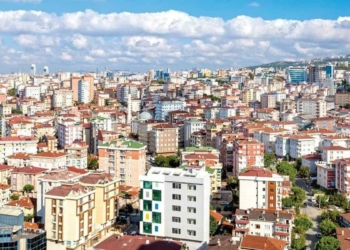 Kredili konut satışları Ekim'de yıllık bazda yüzde 49.3 düşerek 25 bin 566 düzeyine geriledi