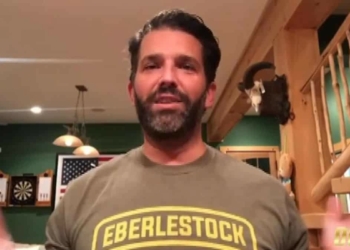 Donald Trump Jr kitap ve film tavsiyesi istedi