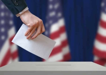 ABD'deki kritik seçimde yeni gelişme...ABD Başkanı Donald Trump'ın kampanya yöneticisi Wisconsin eyaletindeki oyların yeniden sayılmasını talep edecek.