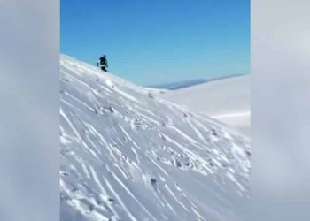 2 kayakçı çığ felaketiyle karşı karşıya kaldı