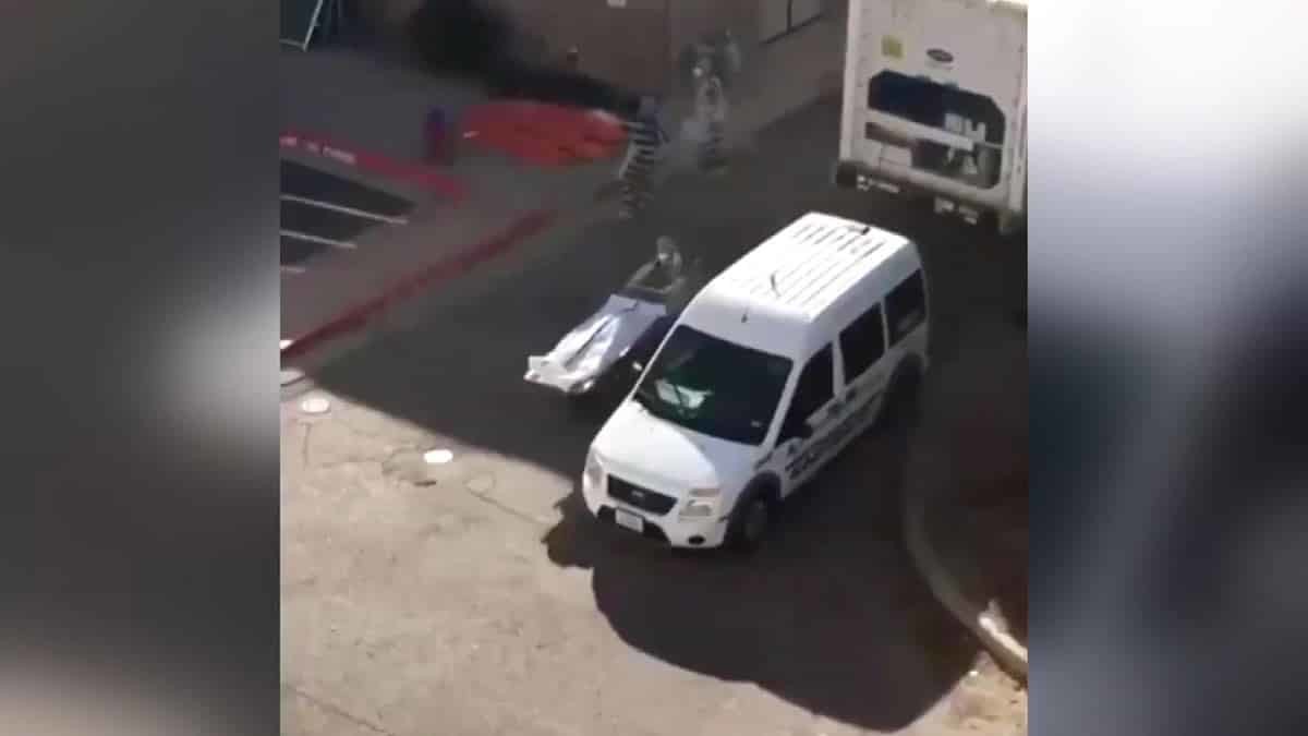 Mahkumlar saati 2 dolara ölenleri morga taşıyor