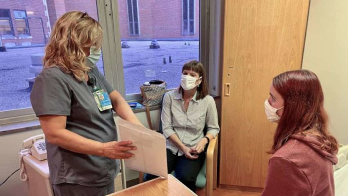 Alman biyoteknoloji firması BioNTech'in Kovid-19'a karşı geliştirmekte olduğu potansiyel aşı 100 çocuk üzerinde denendi.