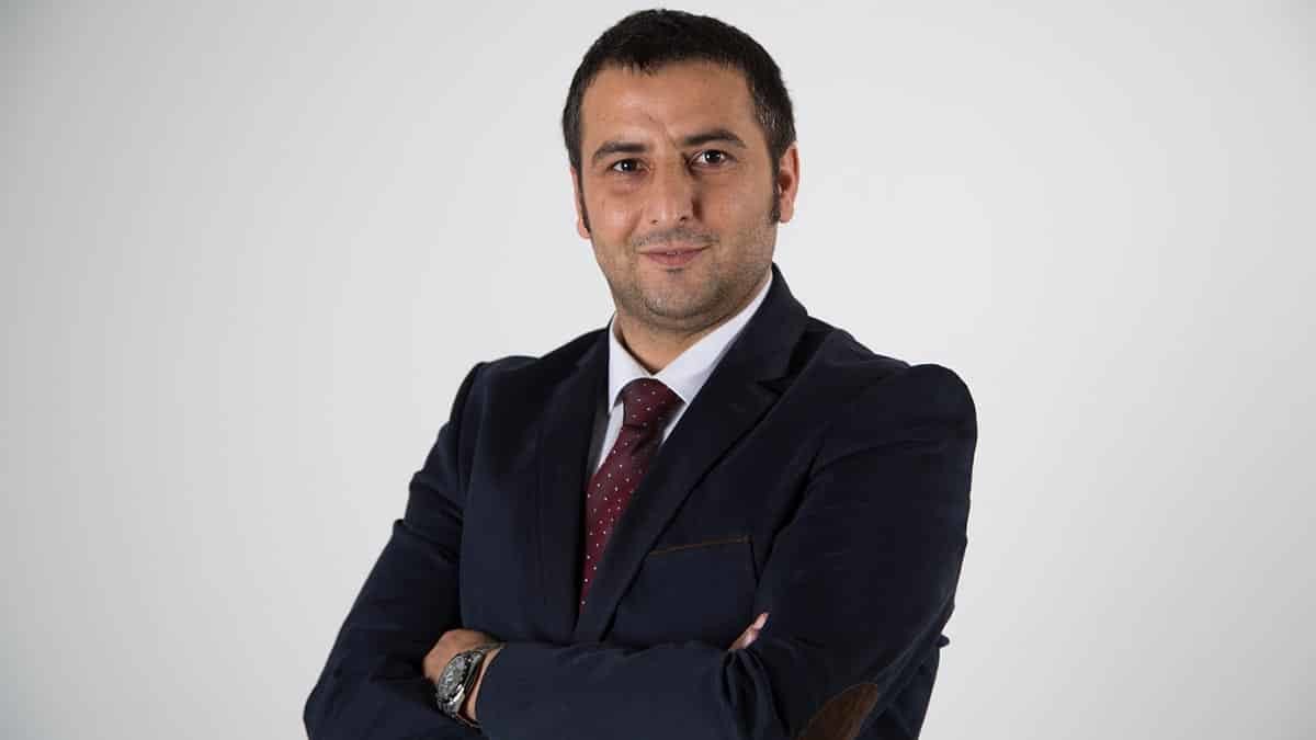 Serhat Yılmaz, Okullarda Afet Eğitimi adıyla zorunlu ders konmalıdır, bu vatandaşta afet bilinci oluşturması açısından hayati öneme sahip" dedi.