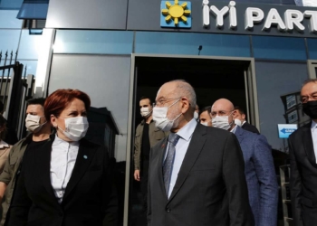 İYİ Parti Genel Başkanı Meral Akşener, Alaattin Çakıcı'nın CHP Genel Başkanı Kemal Kılıçdaroğlu'na yönelik sözlerine ilişkin, "Savcılığın soruşturma açtığına dair haber geldi ve ben bunu olumlu karşılıyorum. Bunun, milli iradeye karşı yapılmış bir tehdit olarak görmekte olduğumu da belirtmek isterim" dedi.