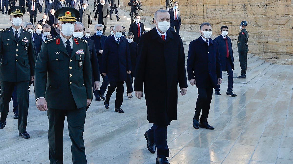 Türkiye Cumhuriyeti'nin kurucusu Mustafa Kemal Atatürk, ölümünün 82'nci yıl dönümünde Anıtkabir'de anıldı.