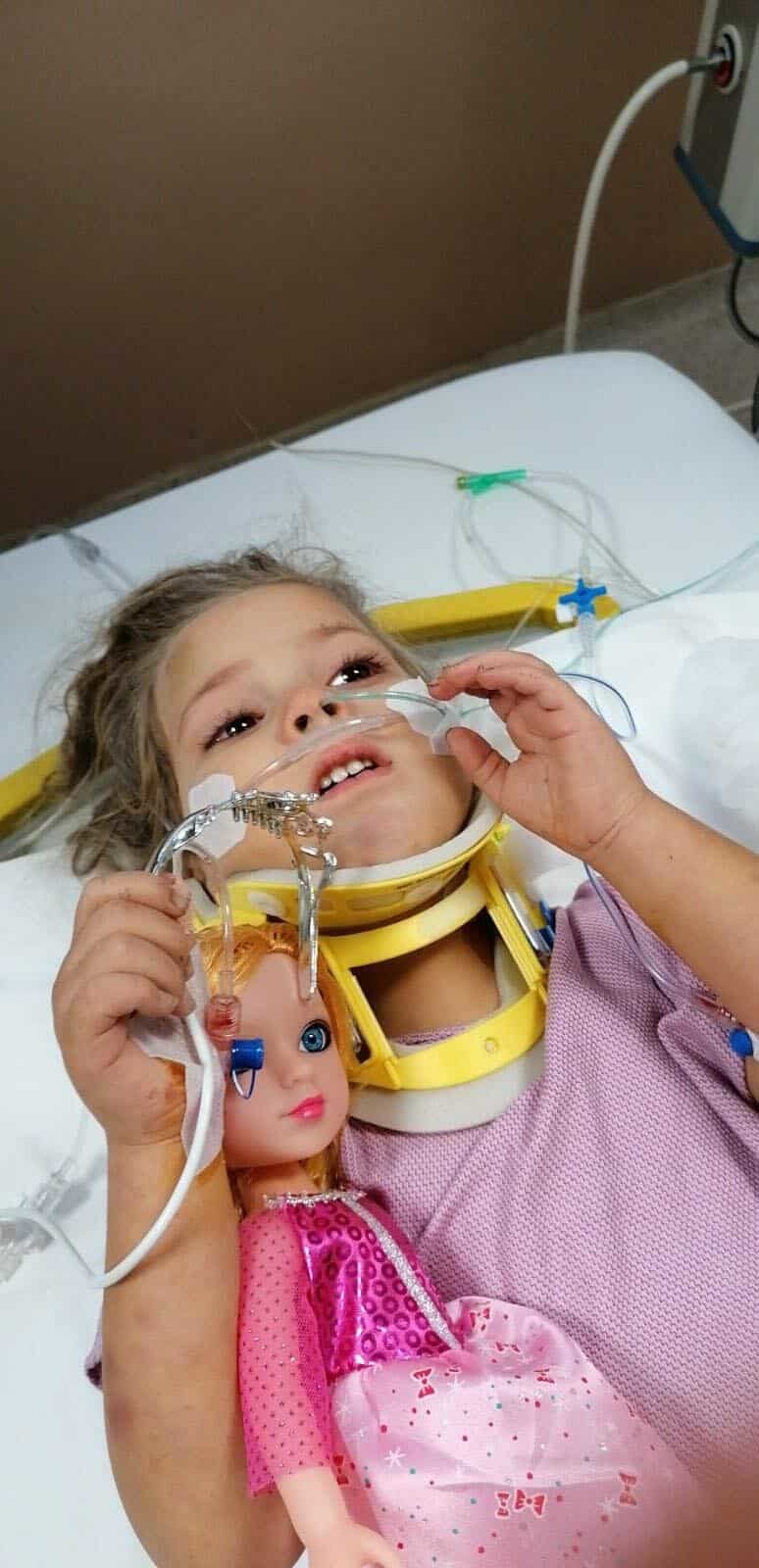 Rıza Bey Apartmanı'nın enkazından 91 saat sonra kurtarılan aynı yaştaki Ayda Gezgin, depremin simgesi oldu.