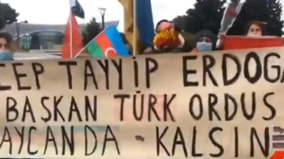 Rusya git, Türkiye kal