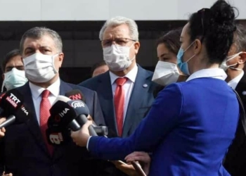 Yerli koronavirüs aşısı denenmeye başladı