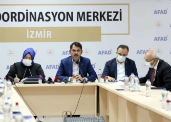 Çevre ve Şehircilik Bakanı Murat Kurum, "Ayda kızımız 83 milyonun kızı olacak. Allah'a binlerce kez hamd olsun" dedi.