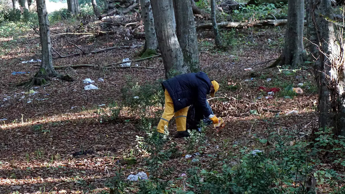 Belgrad ormanı'ndan 22 ton çöp toplandı