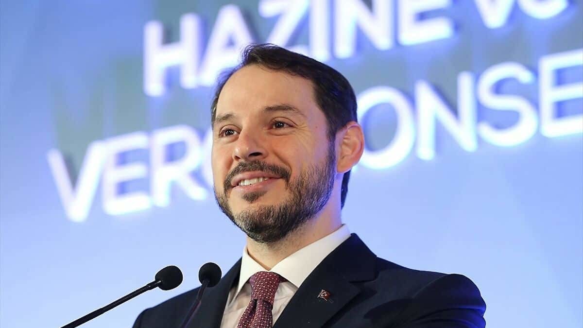 Albayrak'ın yerine Lütfi Elvan atandı