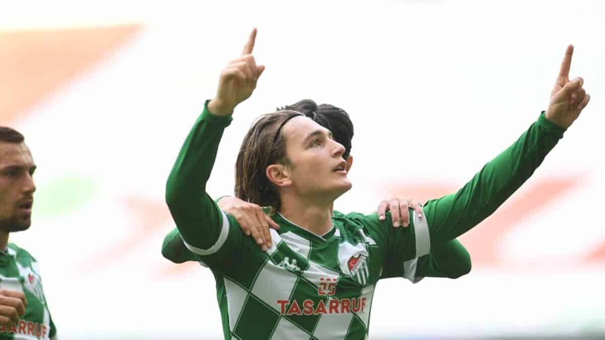 Ali Akman gol krallığı yarışına ortak oldu