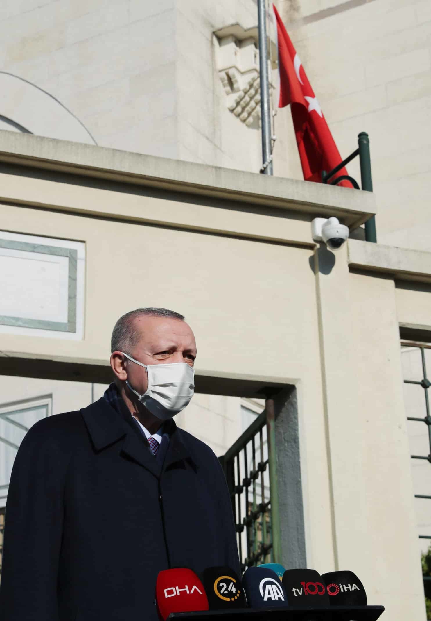 Tedbirleri almaya mecburuz ve alacağız