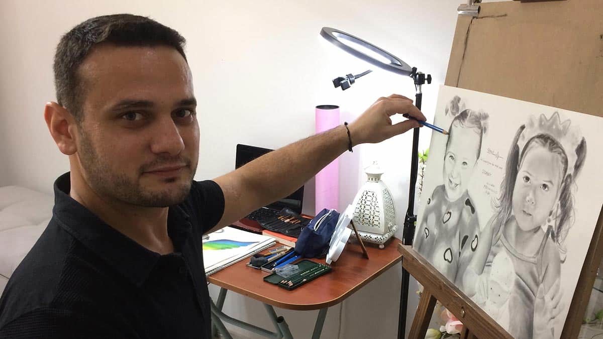 6.6 büyüklüğündeki depremin 65'inci saatinde enkazdan çıkarılan Elif Perinçek (3) ile 91'inci saatte çıkartılan Ayda Gezgin'i (3) aynı resimde buluşturdu.