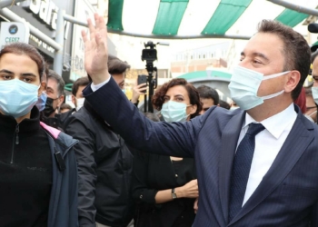 Babacan partisinin 1'inci Olağan İl Kongresi'ne katıldı