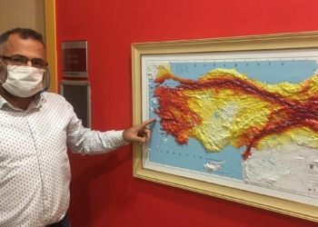 Doç. Dr. Serkan Irmak uyardı "Hasarlı evlere girmeyin ana artçı henüz olmadı"