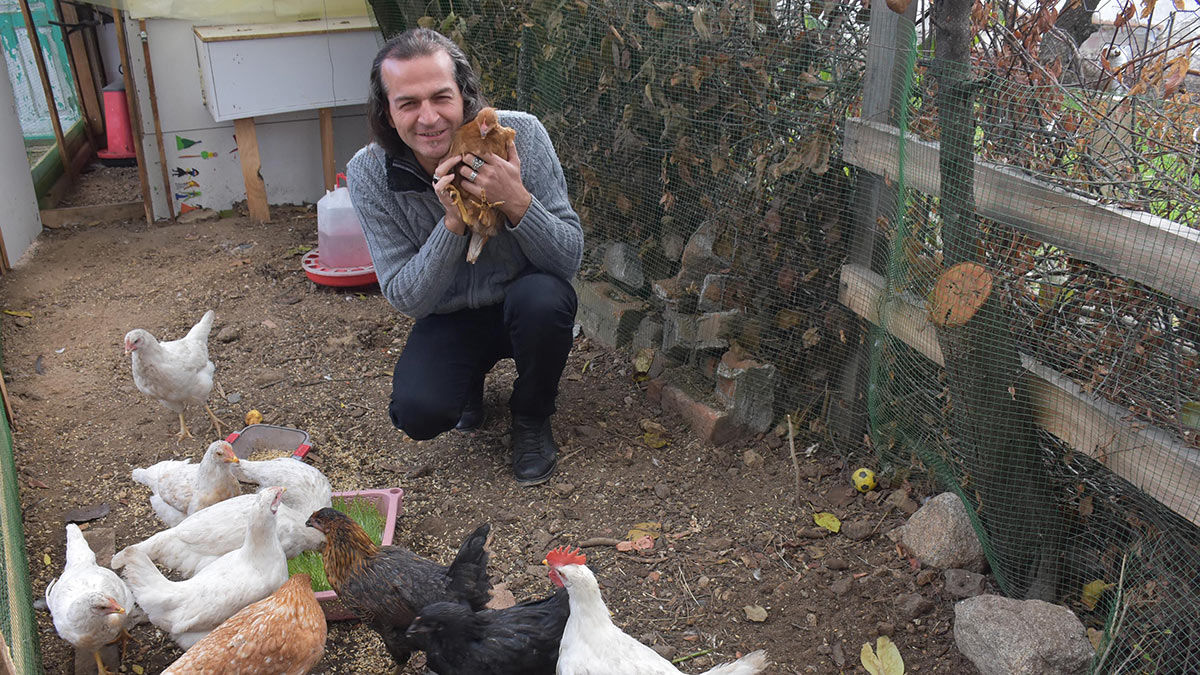 Mesleklerini bırakıp Kozak'a yerleştiler