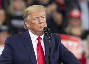 Facebook ve Twitter Trump'a savaş açtı