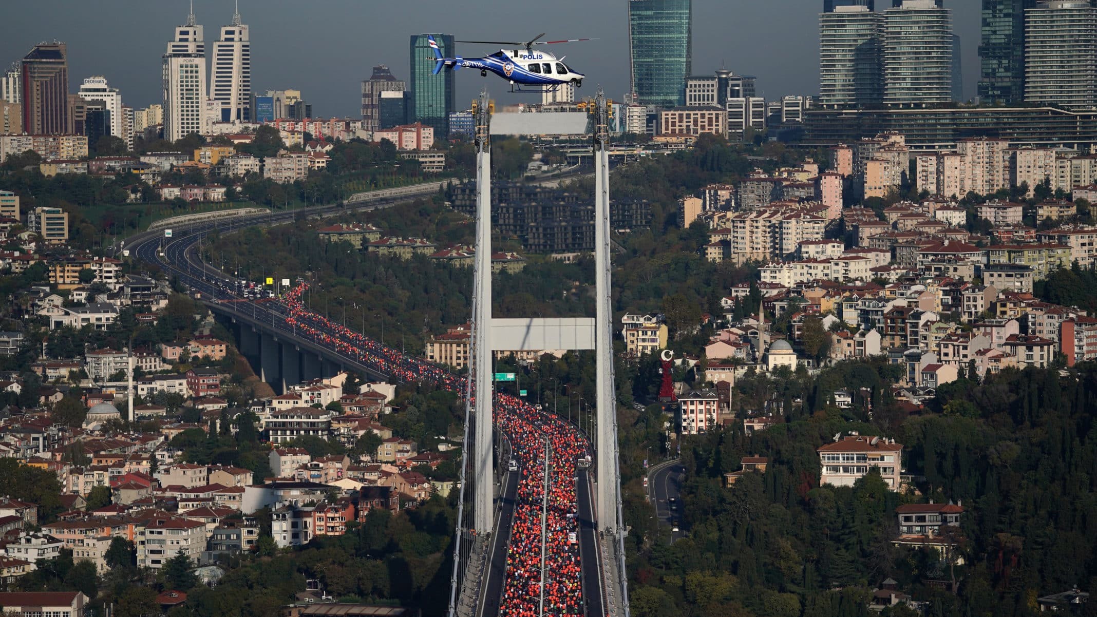 Türkiye’nin en kapsamlı sanal koşusu da ‘Tek başına bizimle koş’ sloganıyla hayata geçirilecek.