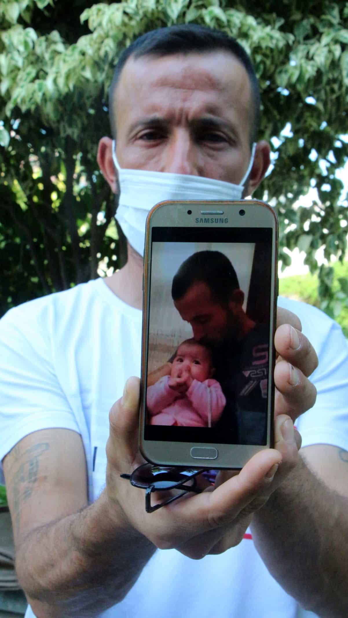 Adana’dan çalışmak için gittiği Türkmenistan’ın Aşgabat şehrinde evlenip, sonrasında da Türkiye'ye dönen Atilla Aydaş (38) 5 yıldır, eşi Narcan Aydaş ise 8 aydır kızları Elif'i göremiyor.