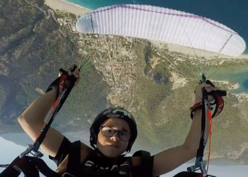 Dünyanın en genç akrobasi pilotu