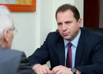 Ermenistan'da istifalar gelmeye devam ediyor