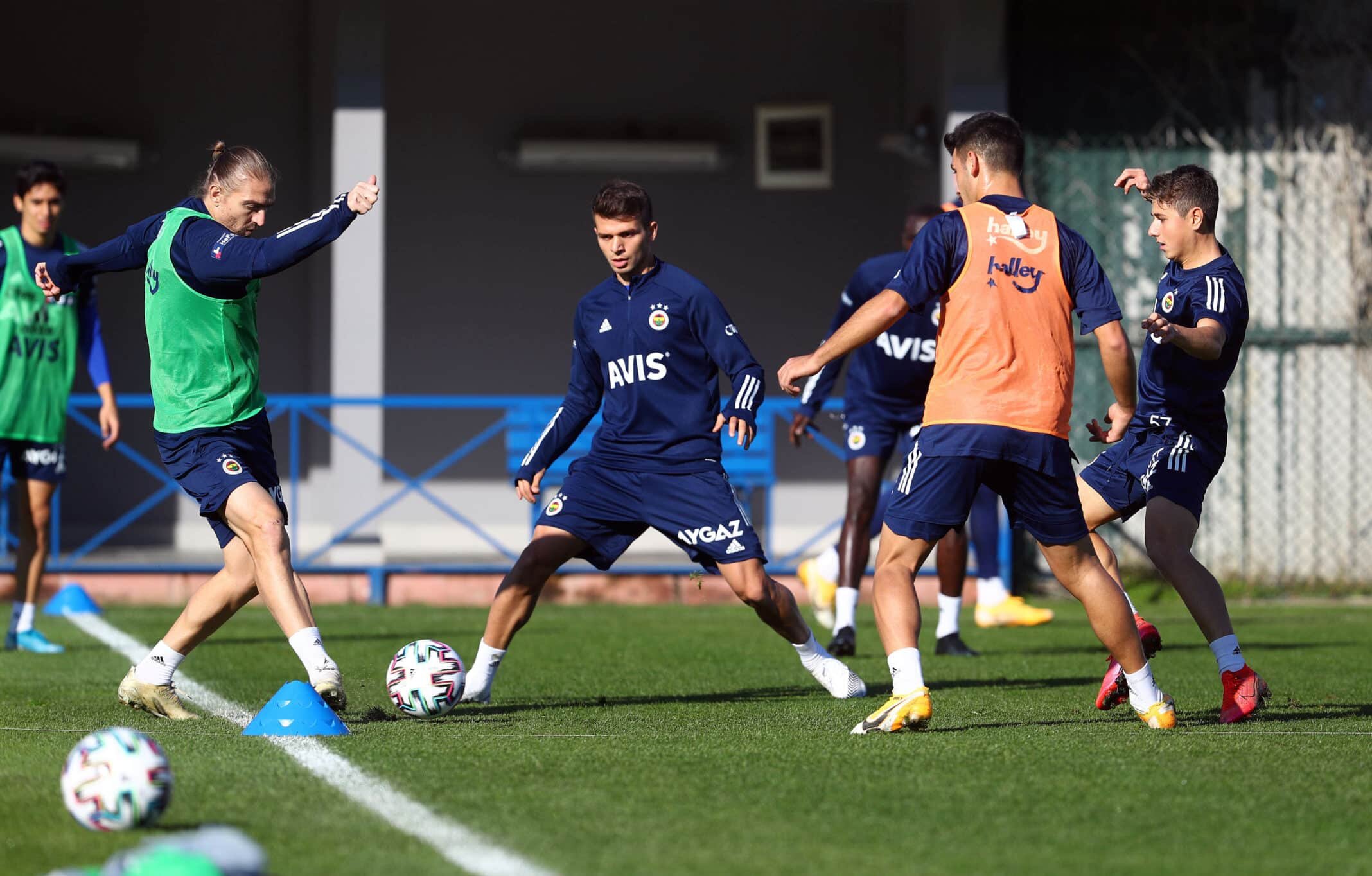 Gökhan Gönül takımla çalışmalara başladı