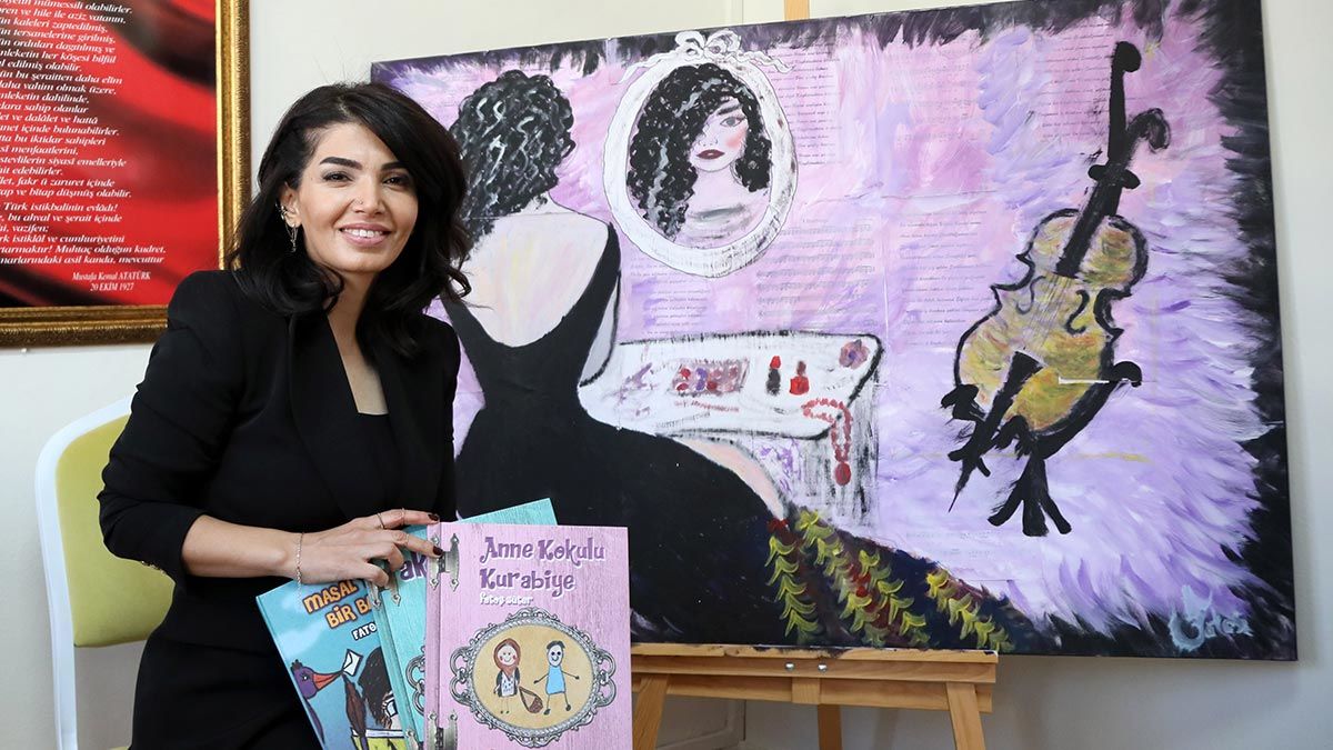 Çocuklar için 3 hikaye kitabı yazdı