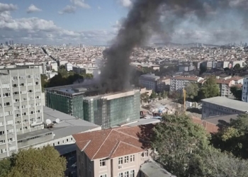 İstanbul Tıp Fakültesi inşaatında yangın