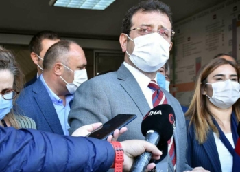 Şehir konseyleri kurulması gerektiğini vurgulayan İmamoğlu, "Çözüm ortaya koymalıyız. Şehir konseyleri kurup, bu şehirleri derhal insanlara ne yazık ki mezar olacak değil, teminat olacak yuvalara dönüştürmeli. Türkiye’deki yapı stokunun güçlendirilmesi önemli bir konu.