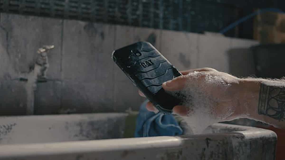 Dünyanın ilk anti bakteriyel telefonu üretildi