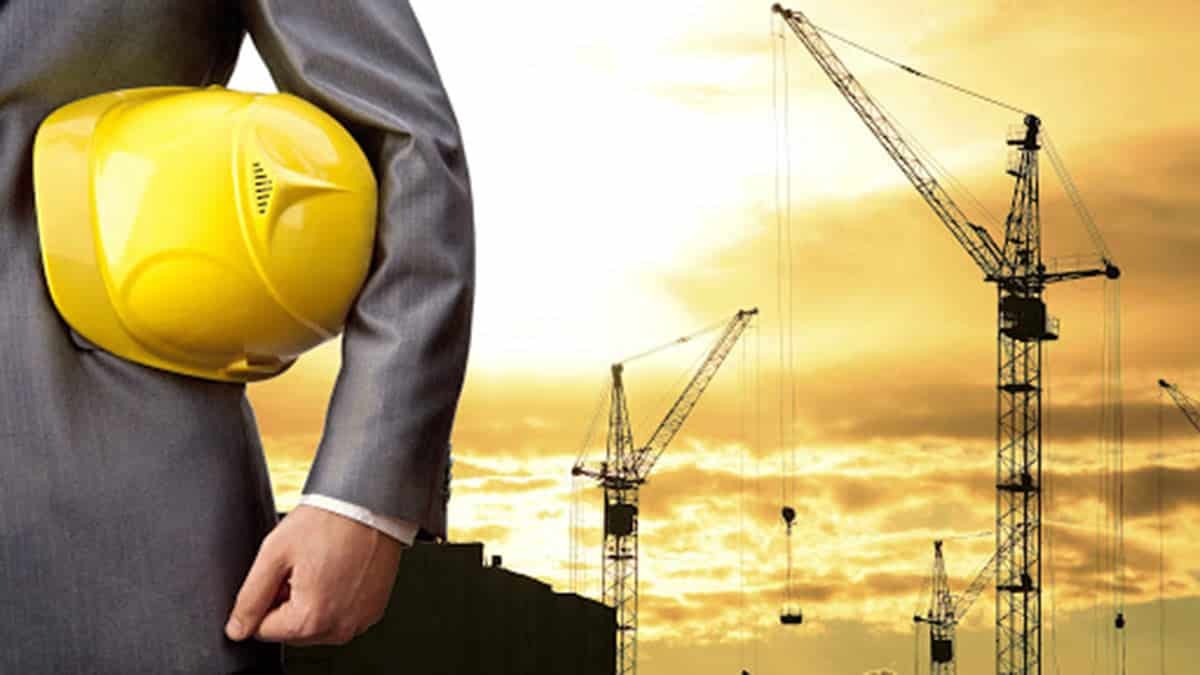 Aile, Çalışma ve Sosyal Hizmetler Bakanı Zehra Zümrüt Selçuk, belgelendirilen iş güvenliği uzmanı sayının 165 bini aştığını açıkladı.