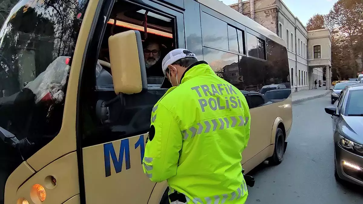 İçişleri bakanlığı tarafından dün akşam yayınlanan genelge ile yoğunlaştırılmış koronavirüs denetimleri başladı.