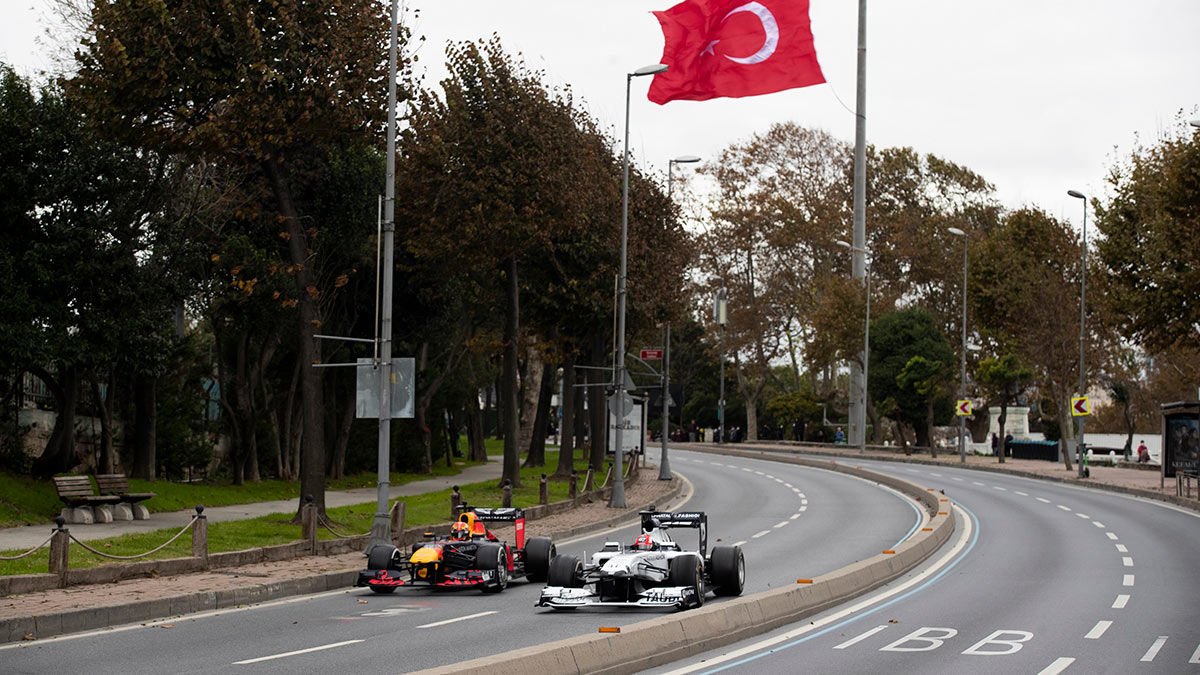 Formula 1 tanıtım filmi dünyada yayınlanmaya başladı