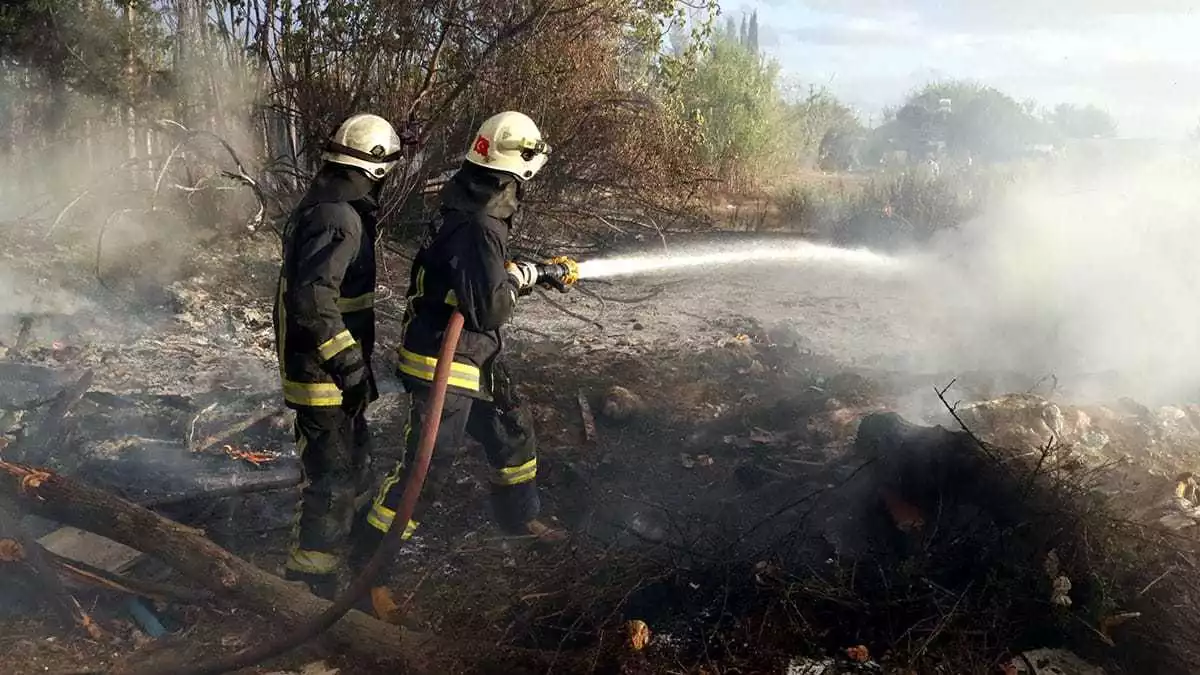 İstanbul orman bölge müdürlüğü'nden alınan bilgilere göre i̇stanbul'un ormanlarında 2020 yılının ilk 10 ayında 143 yangın çıktı.