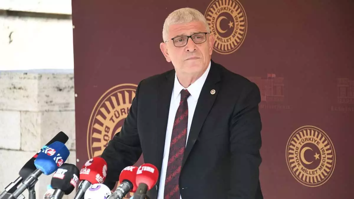 İyi̇ parti grup başkanvekili müsavat dervişoğlu, "i̇yi̇ parti'nin gizli ilişkileri ve ajandaları yoktur" dedi.