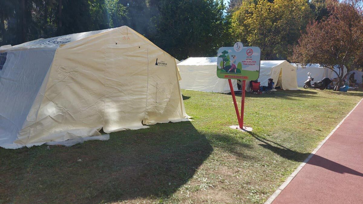 Karşıyaka'da ev sahiplerinin kira fiyatlarını yükselttiği iddia edildi