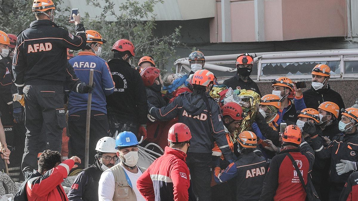 Marifet enkaz yaratmamaktır!